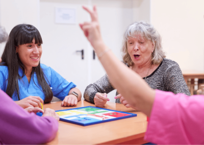Aprender jugando con evidencia: impacto de ABJ FinanCity en educación financiera